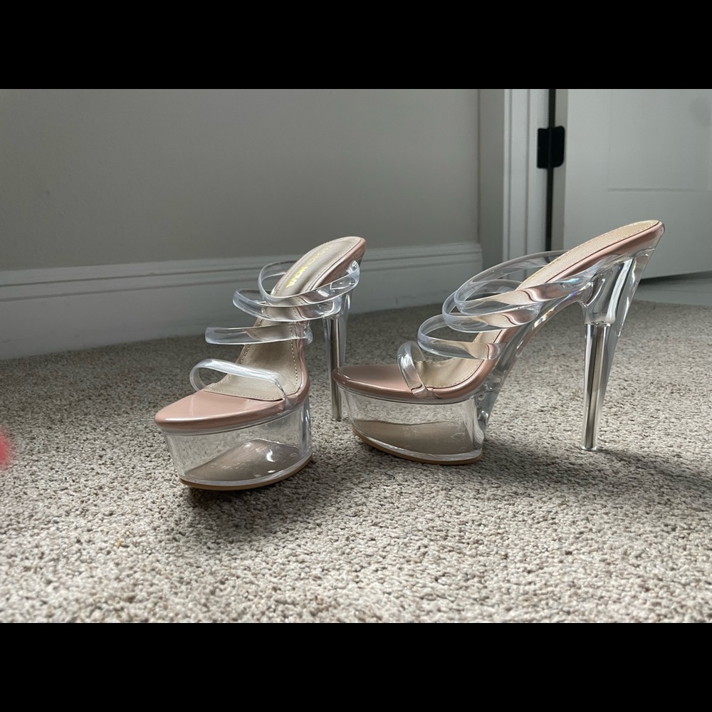 Fashion nova nude platform heels. Size 6.5.
